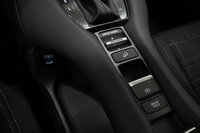 new 2025 Honda HR-V car, priced at $27,165
