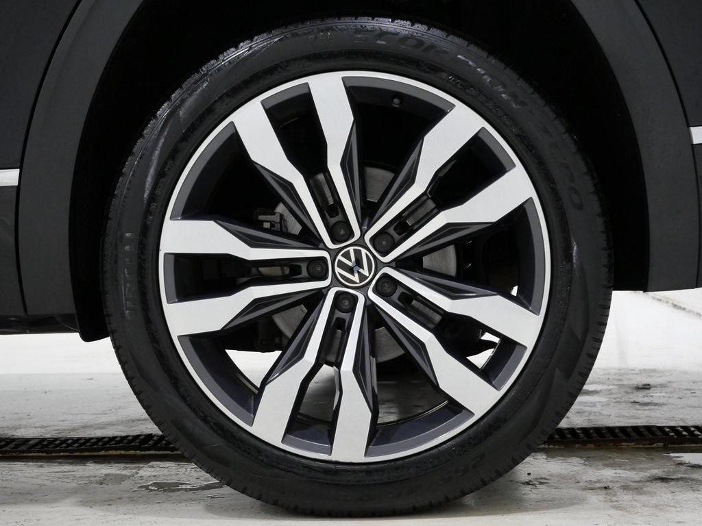 used 2021 Volkswagen Atlas Cross Sport car, priced at $25,600