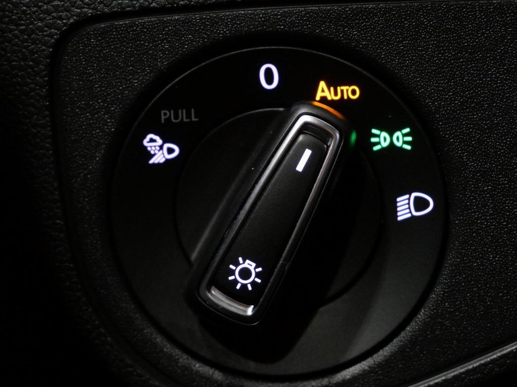 used 2021 Volkswagen Atlas Cross Sport car, priced at $25,600