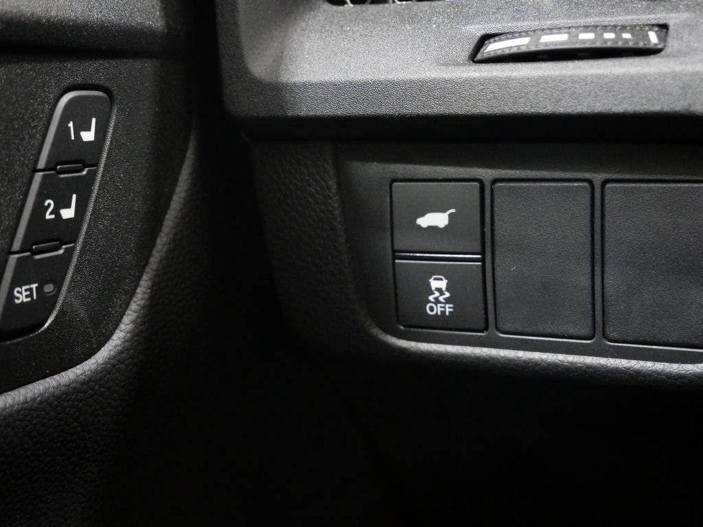 used 2025 Honda CR-V Hybrid car, priced at $34,000