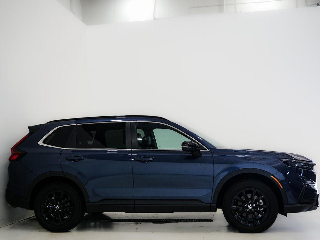 used 2025 Honda CR-V Hybrid car, priced at $34,000