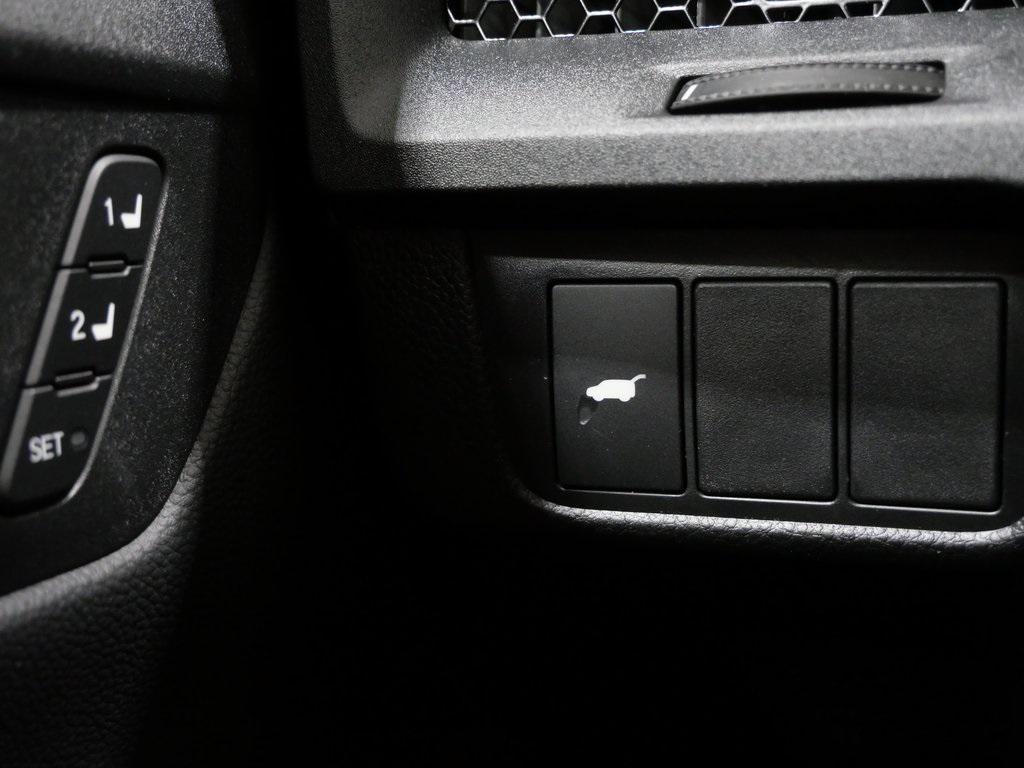 new 2026 Honda CR-V Hybrid car, priced at $39,583