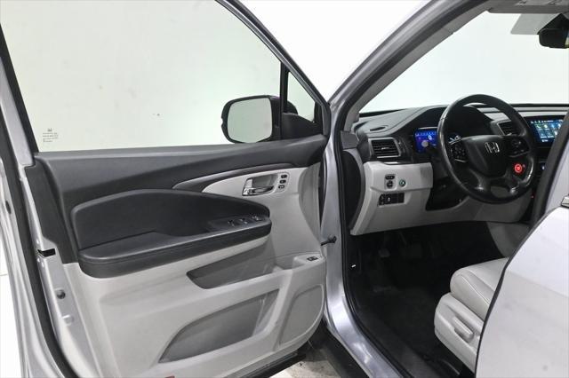 used 2021 Honda Pilot car, priced at $26,800