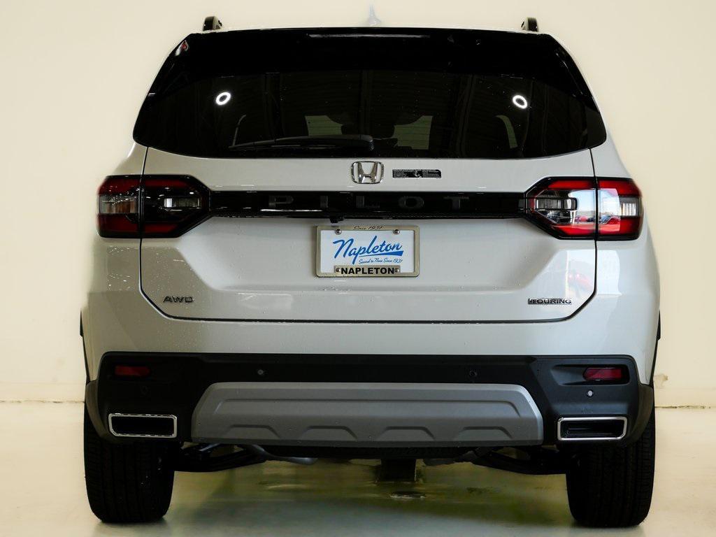 new 2025 Honda Pilot car, priced at $49,166