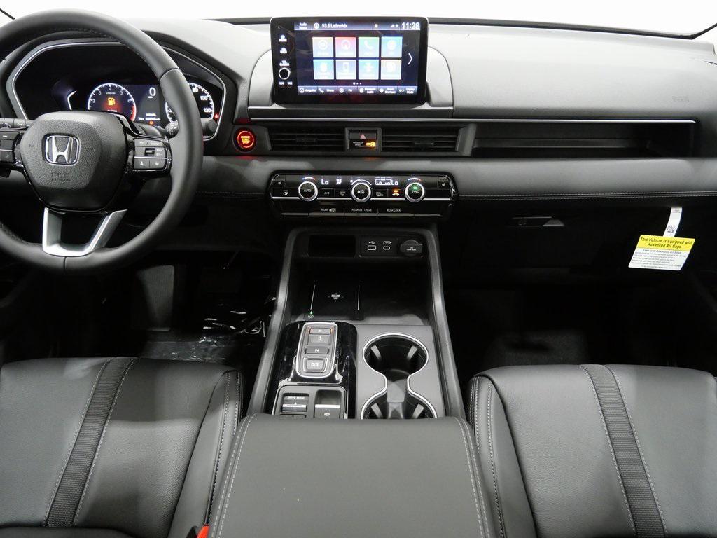 new 2025 Honda Pilot car, priced at $49,166