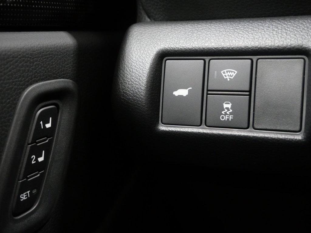 new 2025 Honda Pilot car, priced at $50,649