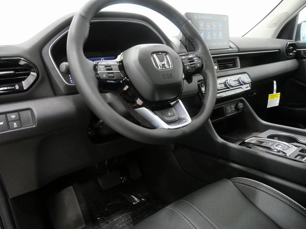 new 2025 Honda Pilot car, priced at $50,649