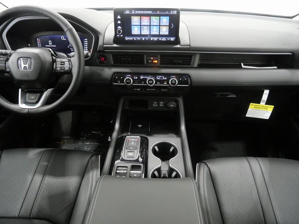 new 2025 Honda Pilot car, priced at $50,649