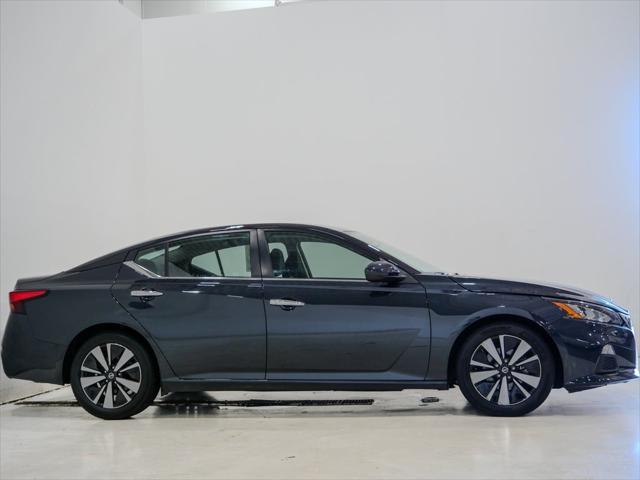 used 2022 Nissan Altima car, priced at $17,500
