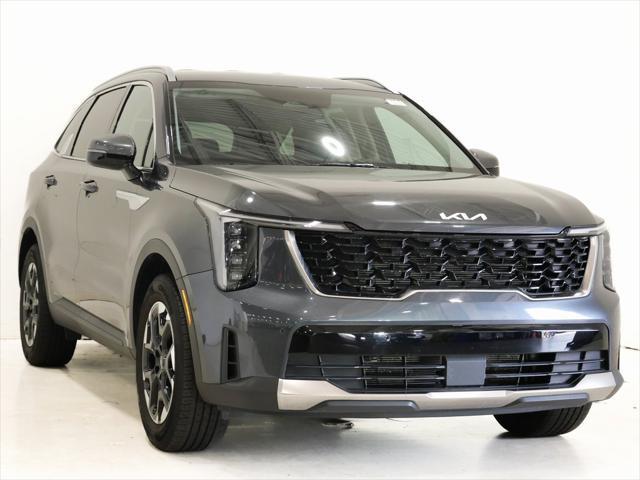 used 2024 Kia Sorento car, priced at $27,800