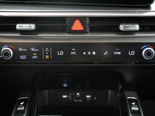 used 2024 Kia Sorento car, priced at $27,500