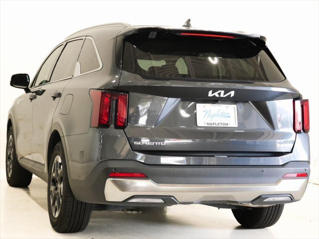 used 2024 Kia Sorento car, priced at $27,500