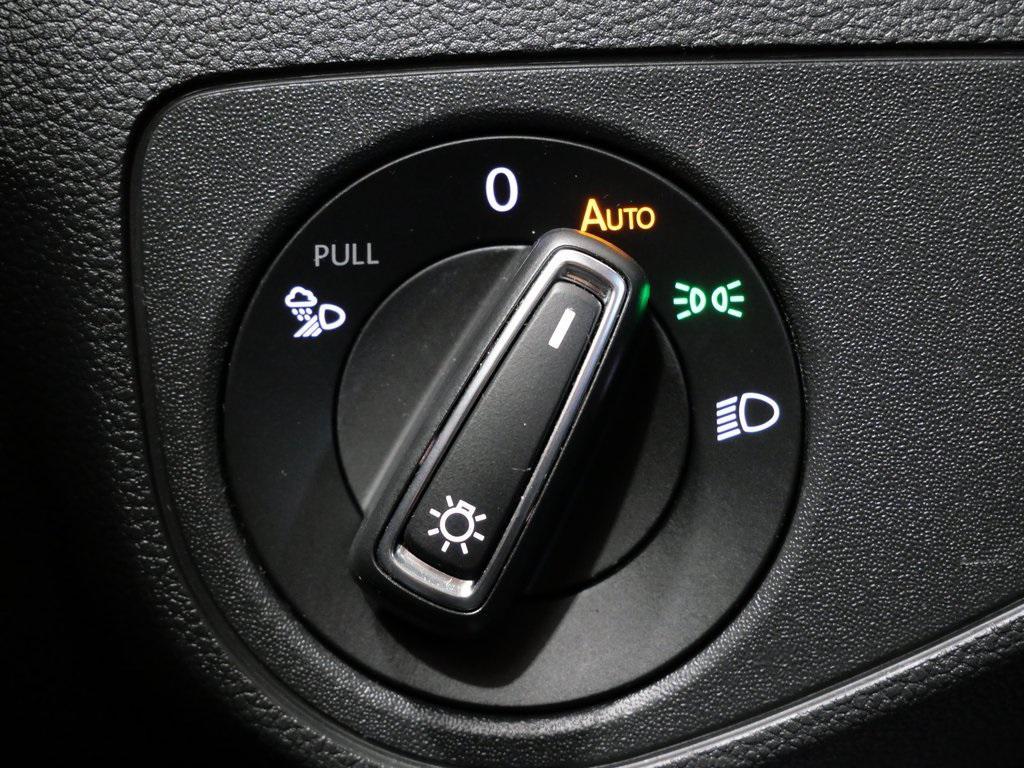 used 2020 Volkswagen Atlas Cross Sport car, priced at $22,600