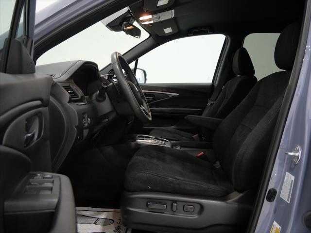 used 2022 Honda Pilot car, priced at $28,000