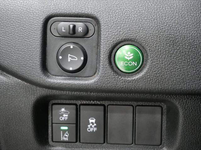 used 2022 Honda Pilot car, priced at $28,000