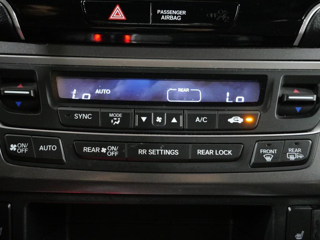used 2022 Honda Pilot car, priced at $29,000
