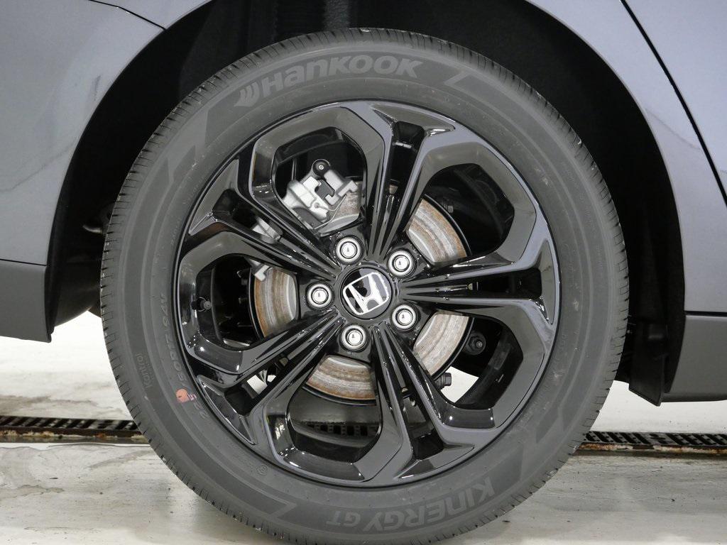 new 2025 Honda Accord car, priced at $30,274