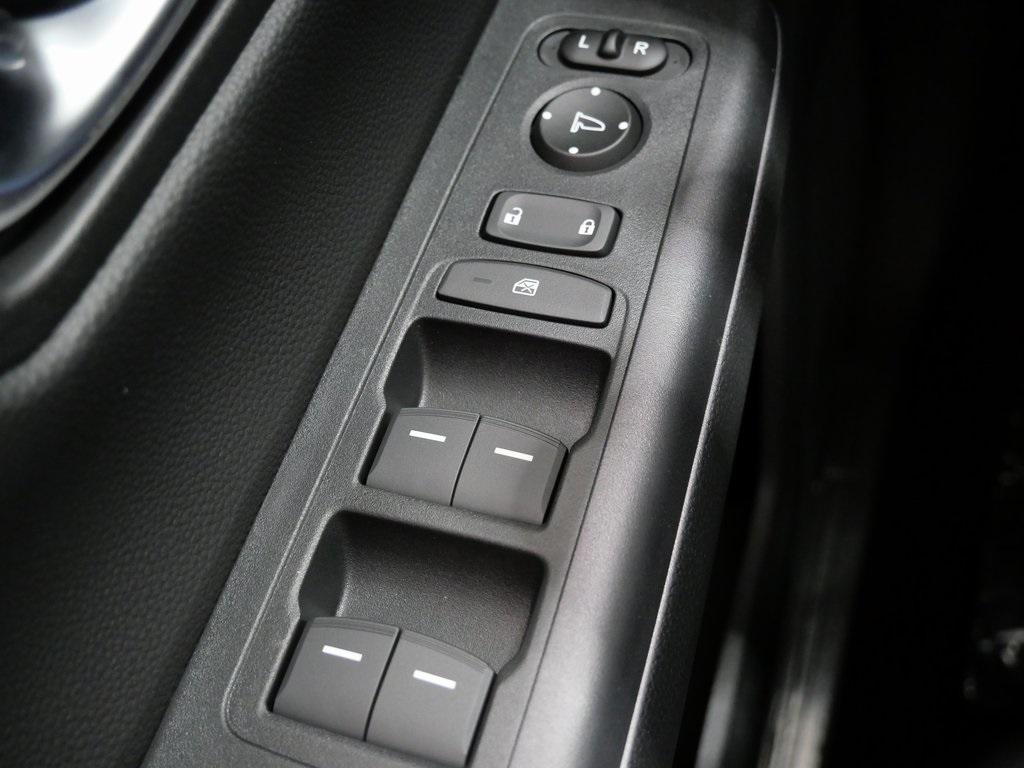 new 2026 Honda CR-V Hybrid car, priced at $40,014