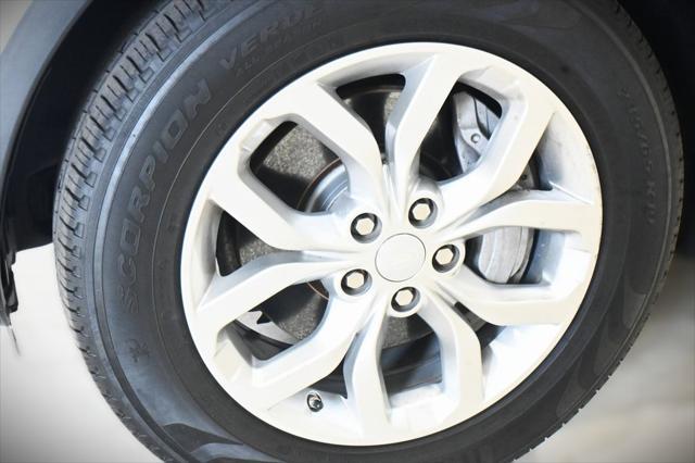 used 2019 Land Rover Discovery car, priced at $22,000