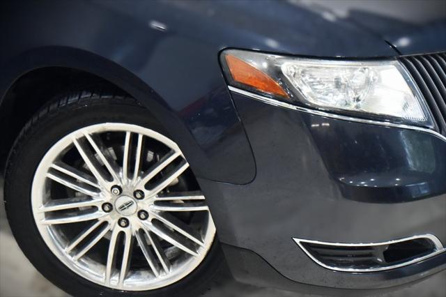used 2014 Lincoln MKT car, priced at $9,800