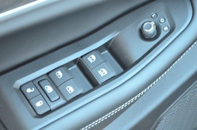 new 2025 Jeep Grand Cherokee car, priced at $53,735