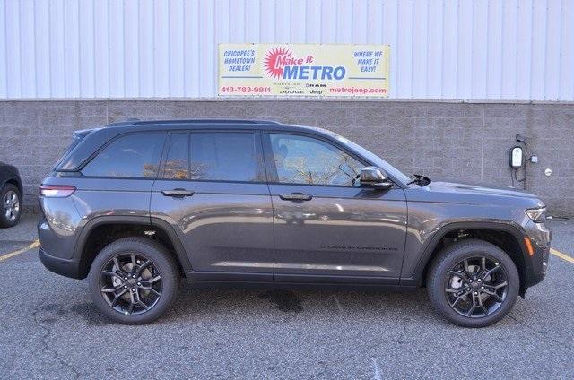 new 2025 Jeep Grand Cherokee car, priced at $53,735