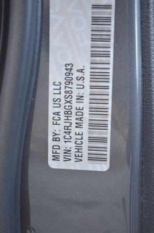 new 2025 Jeep Grand Cherokee car, priced at $53,735