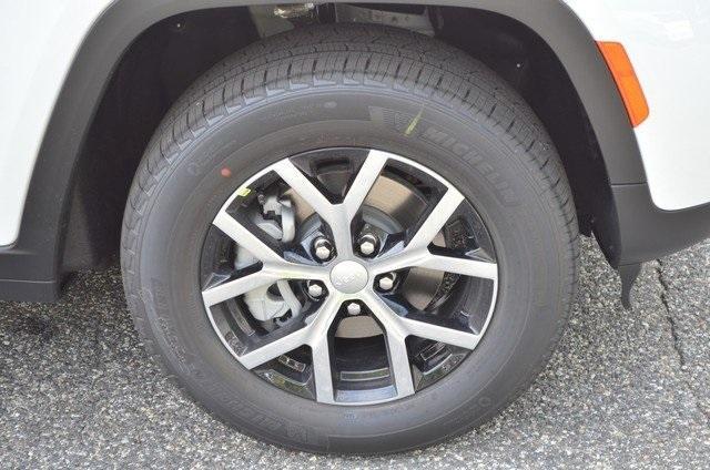 new 2025 Jeep Grand Cherokee car, priced at $50,410