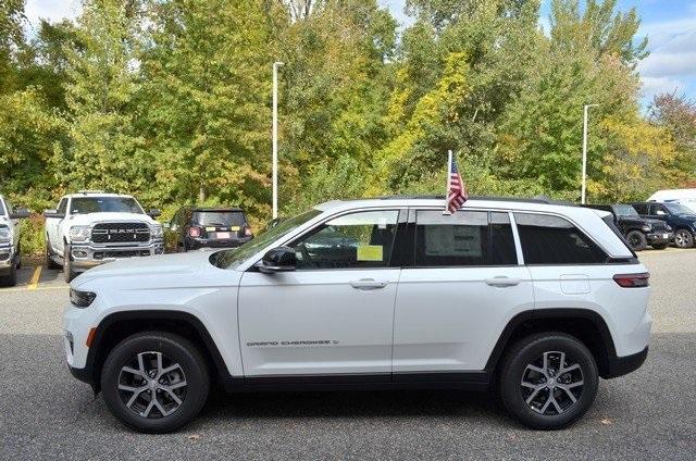 new 2025 Jeep Grand Cherokee car, priced at $50,410