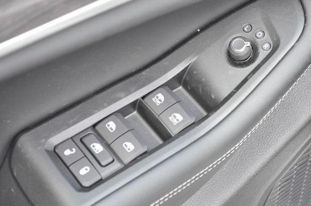 new 2025 Jeep Grand Cherokee car, priced at $50,410