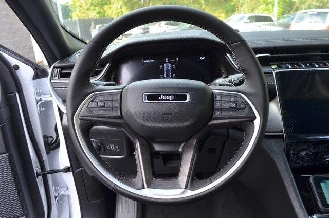 new 2025 Jeep Grand Cherokee car, priced at $50,410