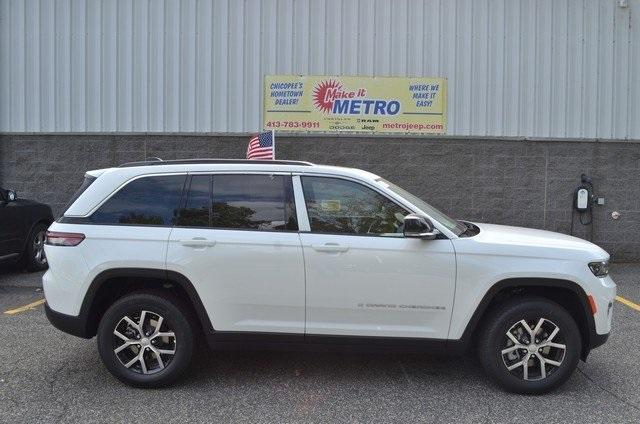new 2025 Jeep Grand Cherokee car, priced at $50,410