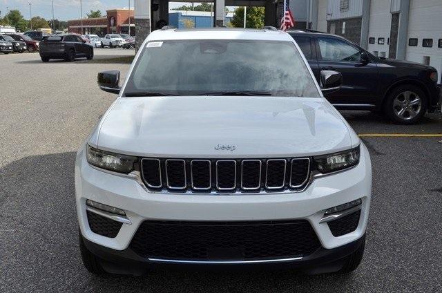 new 2025 Jeep Grand Cherokee car, priced at $50,410