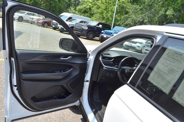 used 2023 Jeep Grand Cherokee car, priced at $23,987