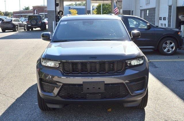 new 2025 Jeep Grand Cherokee car, priced at $49,370