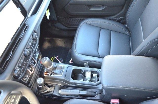 new 2025 Jeep Gladiator car, priced at $49,410