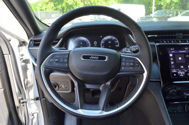 new 2025 Jeep Grand Cherokee car, priced at $42,045
