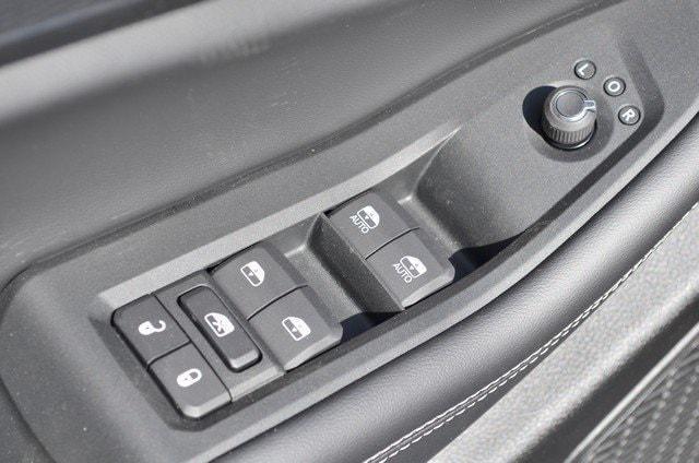 new 2025 Jeep Grand Cherokee car, priced at $42,045