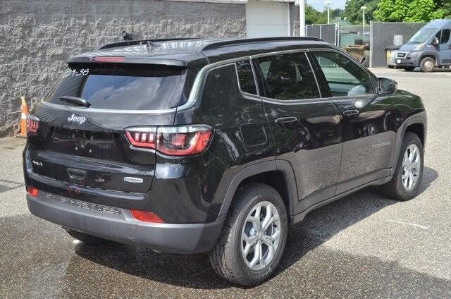 new 2024 Jeep Compass car, priced at $27,646