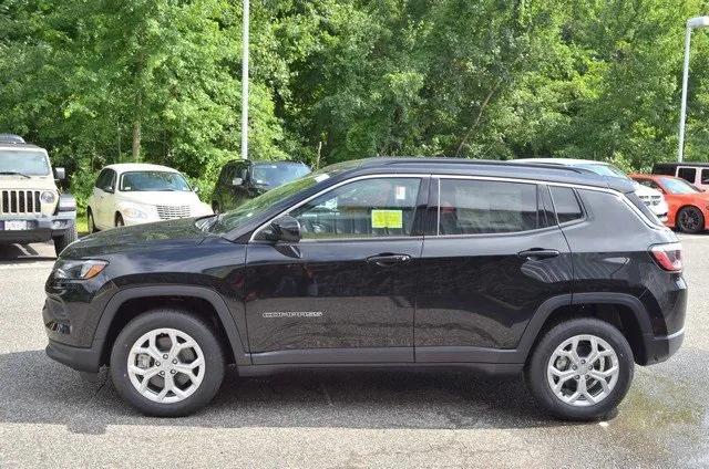 new 2024 Jeep Compass car, priced at $27,646