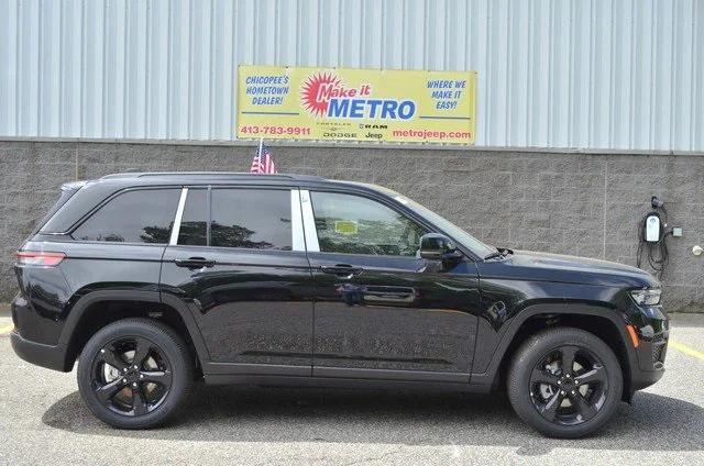 new 2025 Jeep Grand Cherokee car, priced at $44,910
