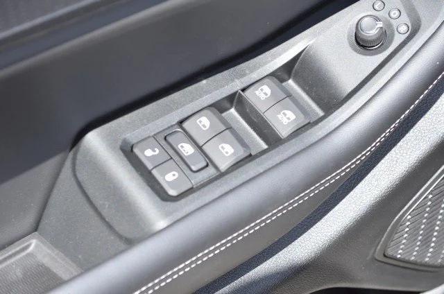 new 2025 Jeep Grand Cherokee car, priced at $44,910