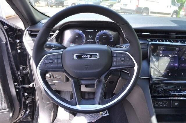 new 2025 Jeep Grand Cherokee car, priced at $44,910