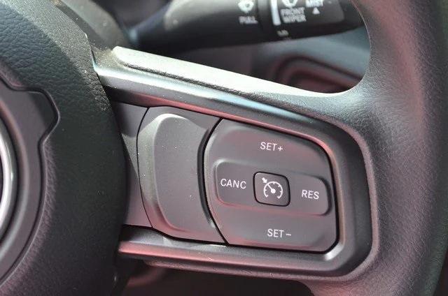 new 2025 Jeep Gladiator car, priced at $39,227