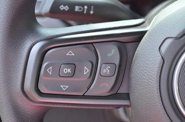 new 2025 Jeep Gladiator car, priced at $39,227