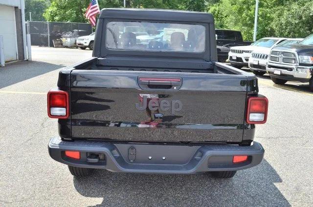 new 2025 Jeep Gladiator car, priced at $39,227