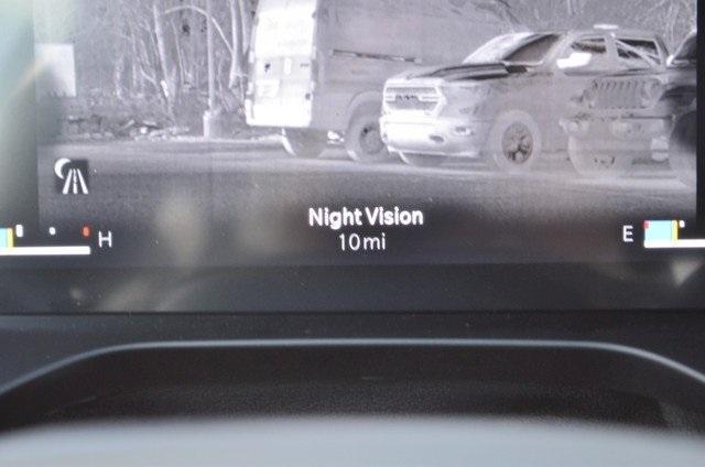 new 2025 Jeep Grand Cherokee car, priced at $65,635