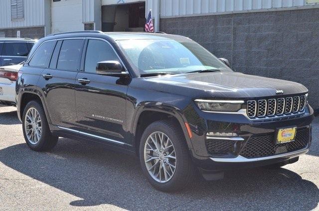 new 2025 Jeep Grand Cherokee car, priced at $61,150