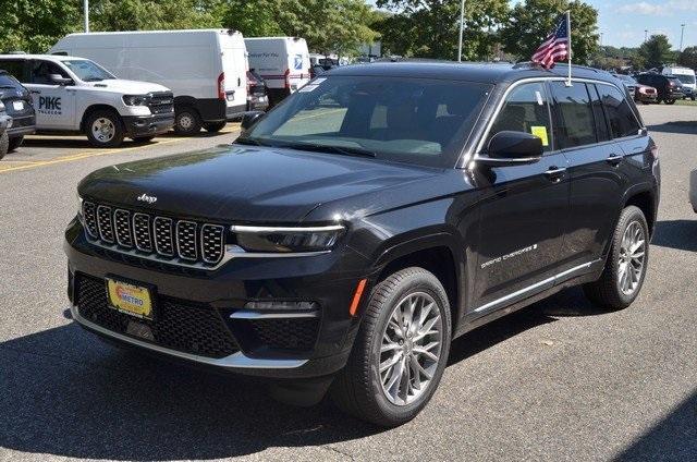 new 2025 Jeep Grand Cherokee car, priced at $61,150