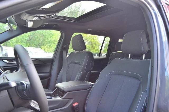 new 2025 Jeep Grand Cherokee L car, priced at $43,606